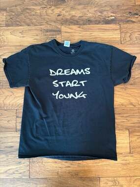🔥 “Dreams Start Young” Graphic Tee – Double Sided Motivational Streetwear | Gil